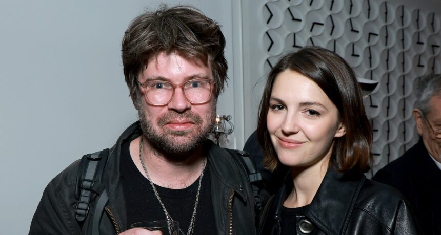 Ella Hunt sposa il musicista Thomas Bartlett!