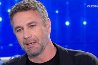 ''Bisogna avere la forza di ammettere i propri errori, ma…'': Raoul Bova in tv svela perché ha detto di no al ricatto per le chat intime - Gossip.it