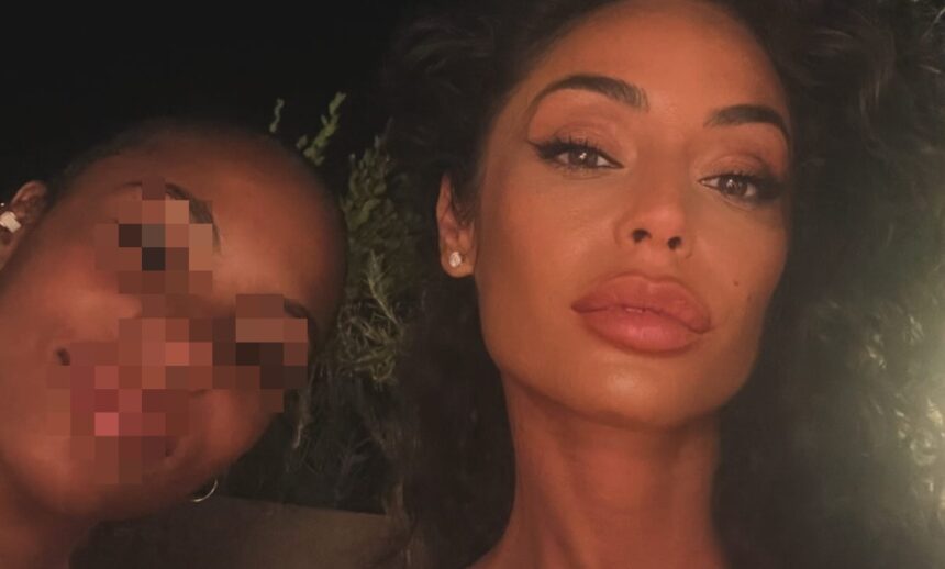 Raffaella Fico compie 38 anni, la figlia Pia fa una sorpresa alla mamma, distrutta dopo l'aborto: guarda - Gossip.it