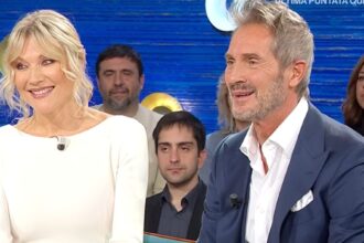 ''Lui ne soffrì, io non ero pronta'': Natasha Stefanenko e Luca Sabbioni svelano perché si sono sposati in chiesa a 30 anni dal loro primo sì - Gossip.it