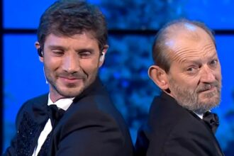 Stefano De Martino rompe il silenzio social dopo la morte del padre Enrico, le sue parole - Gossip.it
