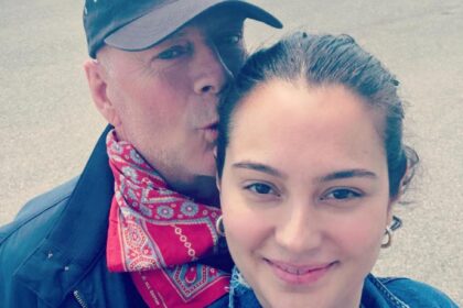 Bruce Willis non è consapevole della malattia che l'ha costretto a ritirarsi: la rivelazione della moglie - Gossip.it