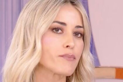 ''Cotanta malvagità può appartenere solo a una donna'': Elena Santarelli spiega come ha capito che la sua stalker era una donna - Gossip.it