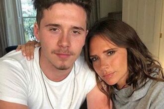 Victoria Beckham ''devastata'' dopo le pesantissime accuse del figlio Brooklyn: le ultime sulla faida familiare - Gossip.it