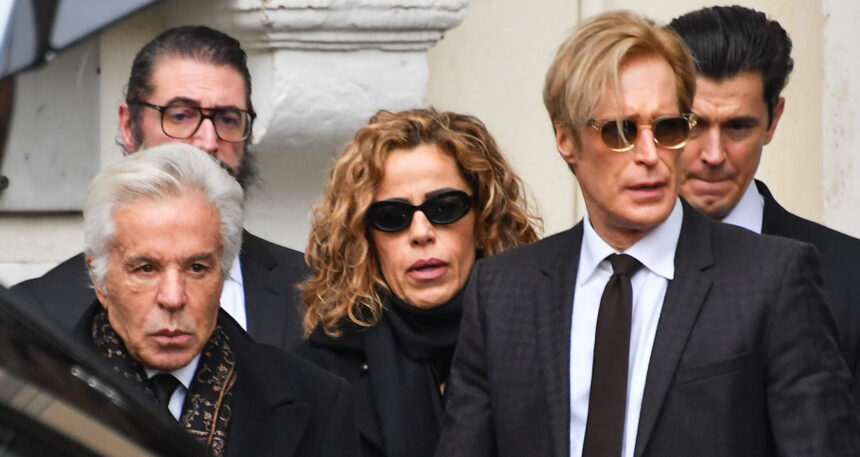 Valentino ''non ha sofferto'': ancora folla alla camera ardente, il compagno rivela le ultime commoventi parole che si sono detti - Gossip.it