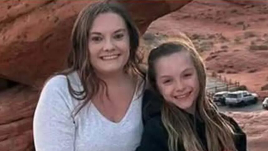 Cheerleader e sua madre trovate morte in un omicidio-suicidio in un hotel di Las Vegas