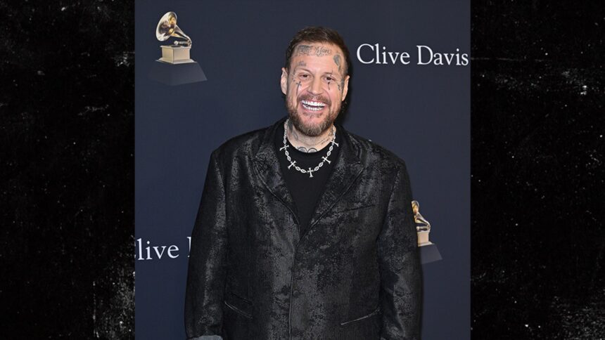 Jelly Roll mostra una notevole perdita di peso al gala pre-Grammy