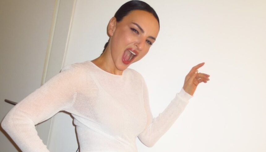 ''E’ facile cascarci'': Arisa svela di essere affetta dalla ''sindrome della brava bambina'' e spiega cos’è - Gossip.it