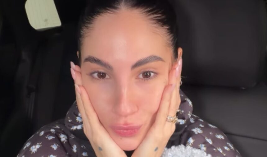 Giulia De Lellis si fa vedere senza make up e rivela il suo luogo preferito per truccarsi: ecco qual è - Gossip.it