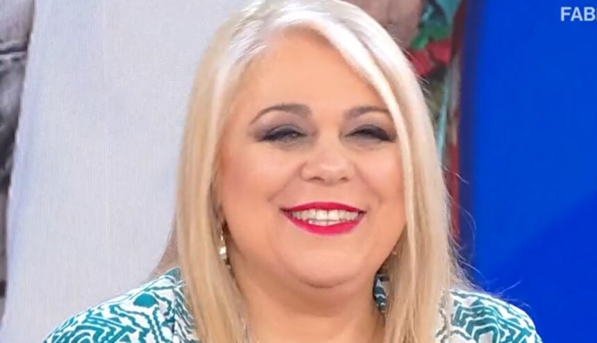Rossella Erra di Ballando con Le Stelle torna in tv e svela il totale dei chili persi finora con la dieta: il prima e il dopo - Gossip.it