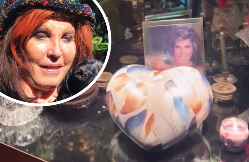 ''Sei tornata, sempre con me a casa'': Giada De Blanck mostra quella che sembra essere l’urna con le ceneri di mamma Patrizia - Gossip.it