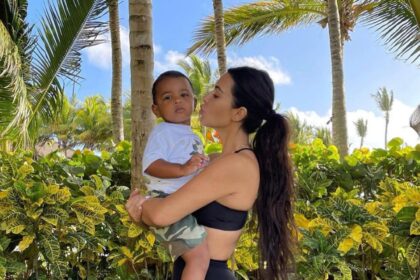 Kim Kardashian, Uno sguardo alle mattine con il figlio Salmo West