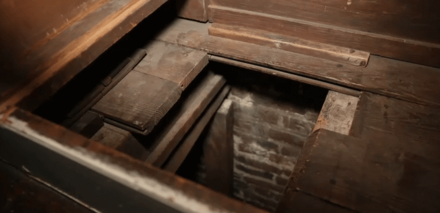 Il Museo della Casa del Mercante, sede della storia della ferrovia sotterranea, in costruzione a rischio