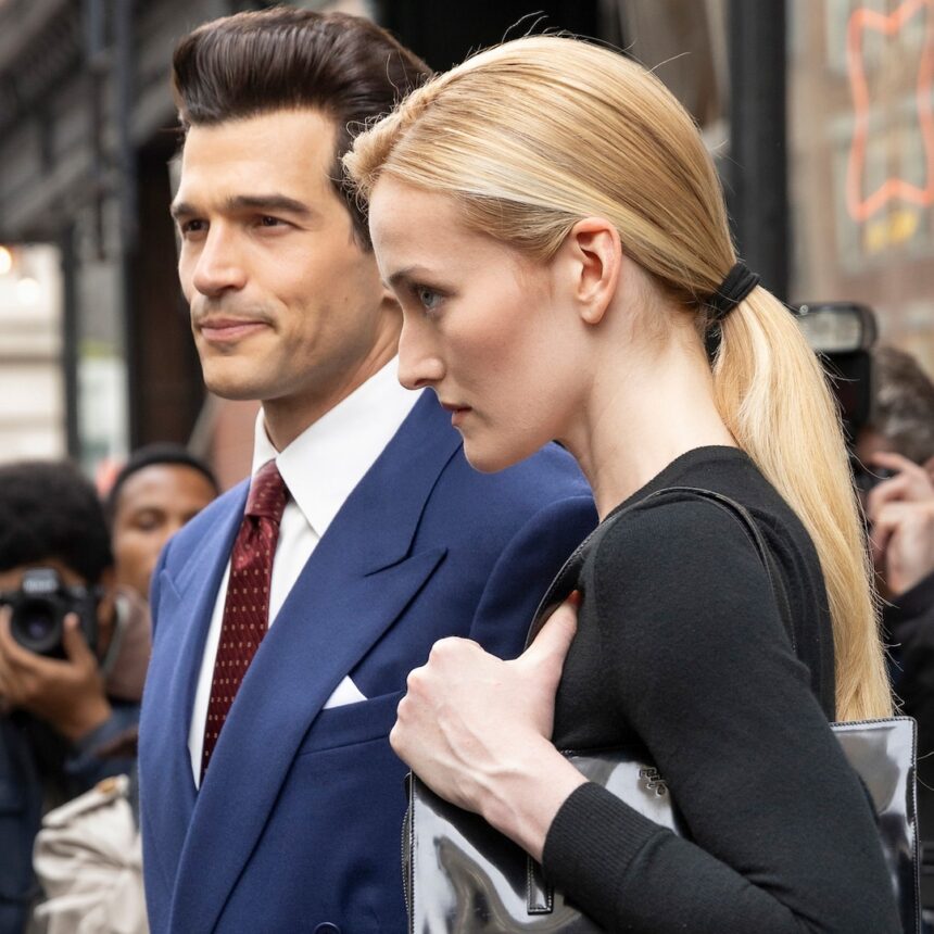 John F. Kennedy Jr., Carolyn Bessette Love Story: realtà contro finzione