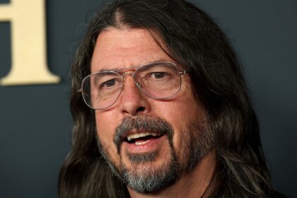 Dave Grohl sulla terapia dopo la relazione, ammissione del bambino