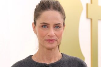 Amanda Peet condivide la diagnosi di cancro al seno