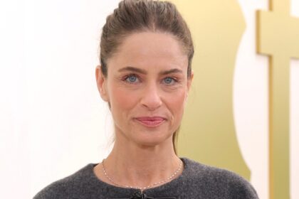Amanda Peet condivide la diagnosi di cancro al seno