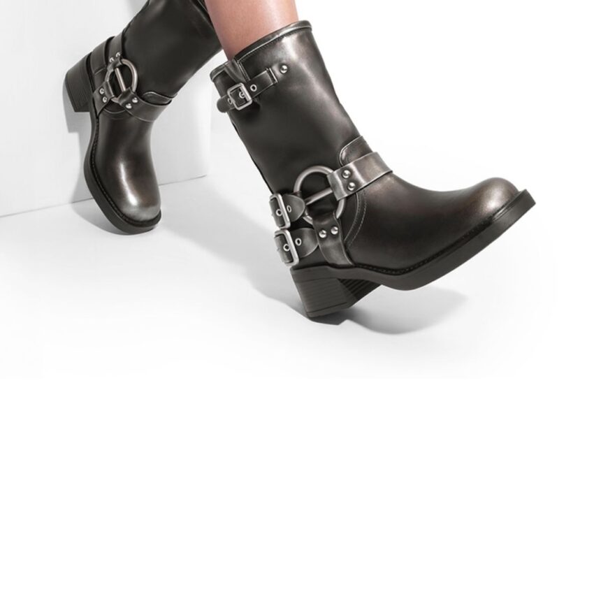 Stivali da moto per Coachella, stile stagione festival