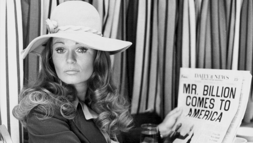 Chi era Valerie Perrine? 5 cose sull'attrice morta di "Superman" - Vita a Hollywood