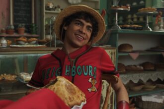 Incontra gli attori dietro la serie Netflix – Hollywood Life