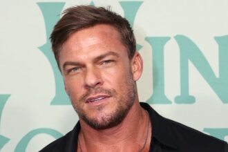 Alan Ritchson presumibilmente litiga con il vicino, la fonte condivide il lato della storia di Alan mentre il video circola