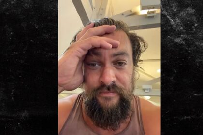 Jason Momoa sorpreso da una violenta tempesta alle Hawaii, pubblica un video emozionante