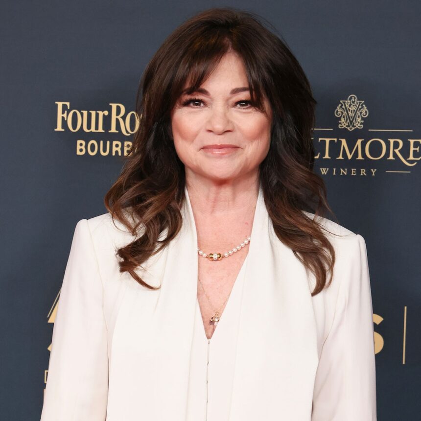 Valerie Bertinelli sulle complicanze delle protesi mammarie