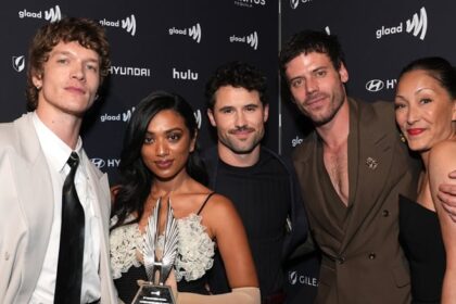 Connor Storrie, Francois Arnaud e le star di 'Heated Rivalry' si riuniscono ai GLAAD Media Awards per premiare la migliore nuova serie TV