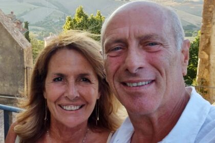 ''Eri la mia stella polare'': terribile lutto per il giornalista e conduttore Massimo Caputi, è morta la moglie - Gossip.it