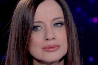 ''Intontita per i farmaci'': Chiara Iezzi svela che a Sanremo 2023 era in cura per la depressione e gli attacchi di panico - Gossip.it