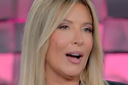 ''Non mi sposerò quest’anno'': Selvaggia Lucarelli in tv spiega perché ha rimandato le nozze con Lorenzo Biagiarelli - Gossip.it