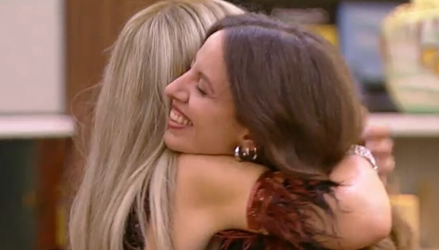 ''Mamma sei una forza della natura'': Alessandra Mussolini in lacrime al GF Vip per la sorpresa della figlia Clarissa - Gossip.it