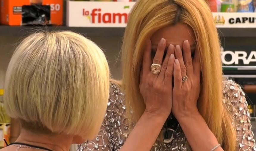 ''Magari non sono una grande amica'': Adriana Volpe crolla al GF Vip dopo il duro confronto con la Elia, l’abbraccio tra le due - Gossip.it