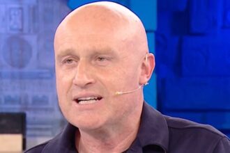 ''E’ più giovane di me, ma è matura'': Rudy Zerbi in tv parla della fidanzata Grace Raccah, 22 anni meno di lui - Gossip.it