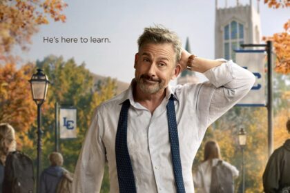 La nuova commedia della HBO "Rooster" di Steve Carell debutta stasera: cosa dicono i critici finora