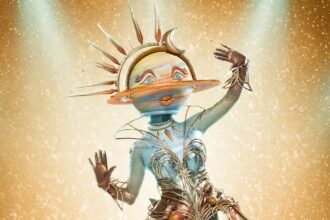 Il cantante mascherato incorona Ashlee Simpson vincitrice della stagione 14