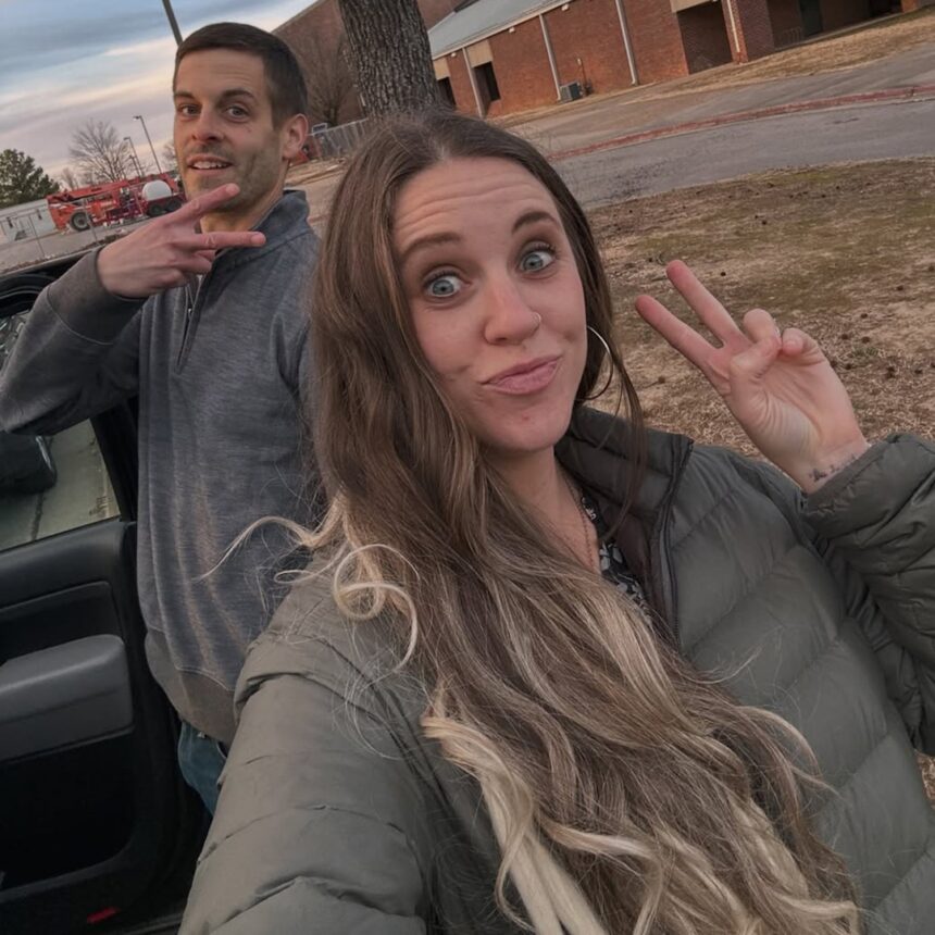 Jill Duggar, marito Derick Dillard Marines, si trasferiscono dall'Arkansas