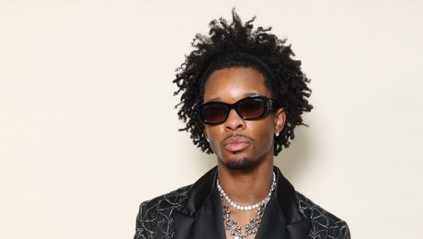 Quanti soldi ha oggi il cantante - Vita a Hollywood