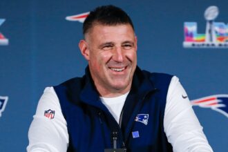 Mike Vrabel ha figli? Incontra la famiglia dell'allenatore dei New England Patriots - Vita a Hollywood