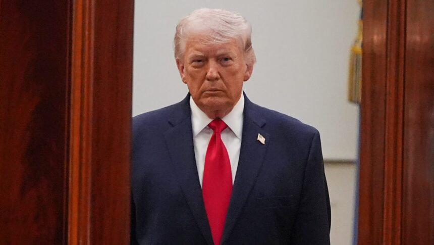 Donald Trump è oggi al Walter Reed Hospital? Spiegazione delle voci: vita a Hollywood