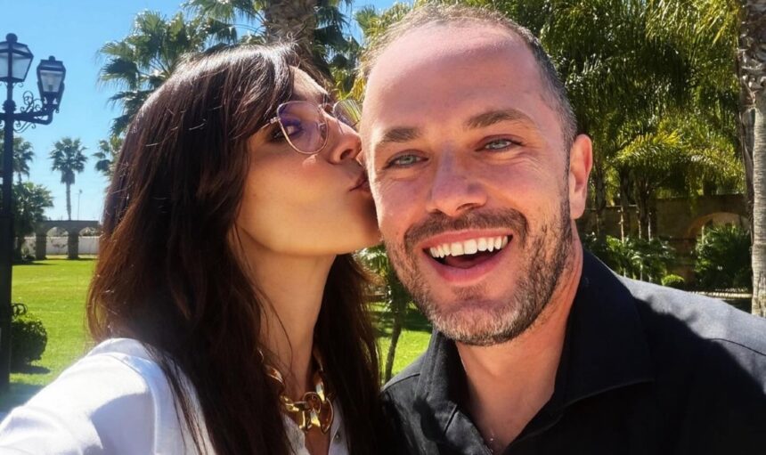 ''Sei tanto bello'': nuova foto a due per Ambra Angiolini e Pico Cibelli che non si nascondono più - Gossip.it