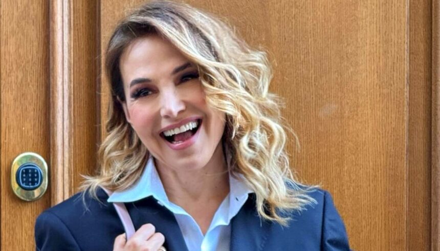 ''A breve la verità'': Barbara d’Urso rompe il silenzio sui social sulla causa a Mediaset che replica - Gossip.it
