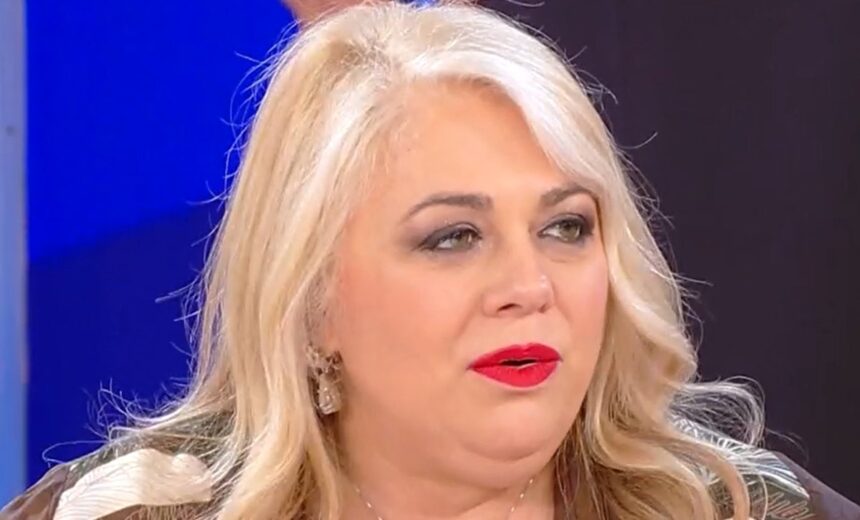 ''Non è semplice'': Rossella Erra in tv svela quanti chili ha perso in due anni con la dieta - Gossip.it