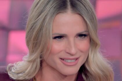 ''Sì, sono felice'': Michelle Hunziker in tv per la prima volta si apre sulla storia d’amore con Giulio Berruti - Gossip.it