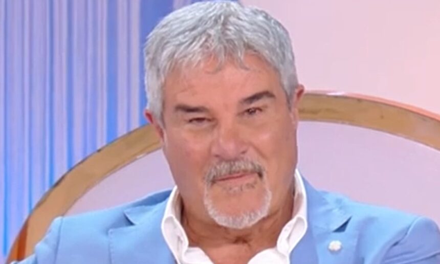 ''Non li uso più'': Pino Insegno in tv rivela il motivo per cui ha abbandonato i social e non torna indietro - Gossip.it