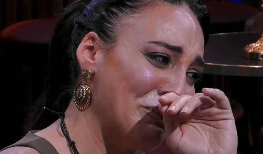 ''Menata, insultata, umiliata'': Francesca Manzini al GF Vip tra le lacrime confessa di essere stata vittima di violenza - Gossip.it