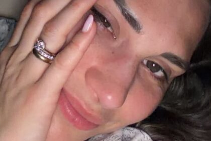 Beatrice Valli commossa torna a parlare della depressione della mamma: ''Certe volte vorresti solo essere leggera'' - Gossip.it