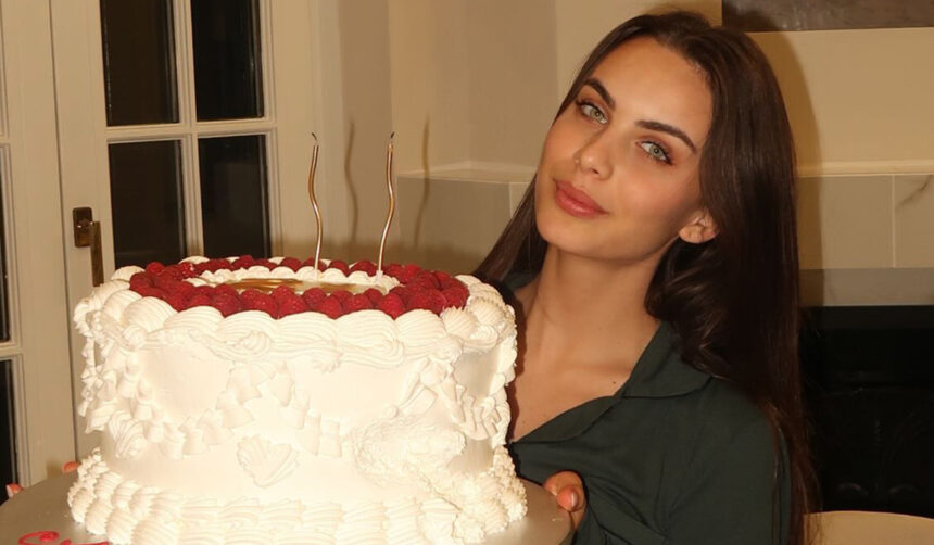 Melissa Monti compie 21 anni: la tenera dedica del fidanzato Cristian Totti sui social, guarda - Gossip.it