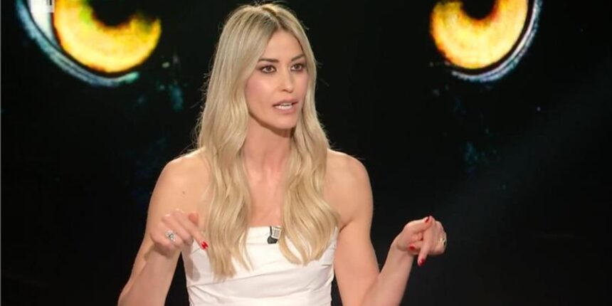 ''Sono incaz*ata nera'': Elena Santarelli in tv si scaglia contro Chiara Ferragni, ecco perché - Gossip.it