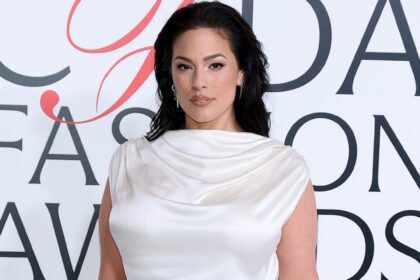 Ashley Graham sulla tendenza del GLP-1, afferma che è "uno schiaffo in faccia"